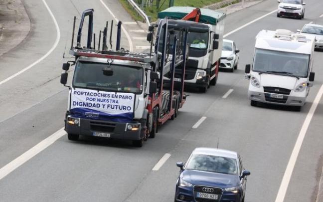 Camionada este lunes por las rondas de Pamplona. Camionada este lunes por las rondas de Pamplona.