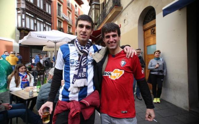 [FOTOGALERÍA] Pamplona se llena de colorido por el derby