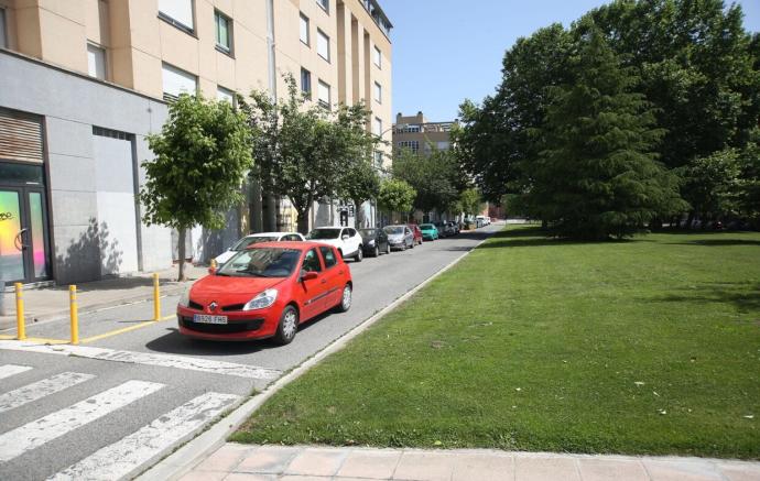 Una de las aceras del Parque Talluntze, donde se llevarán a cabo los trabajos.