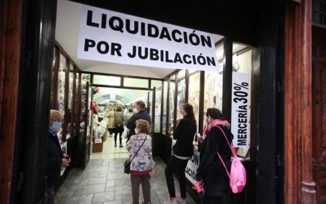 Colas en La Algodonera días antes del cierre.