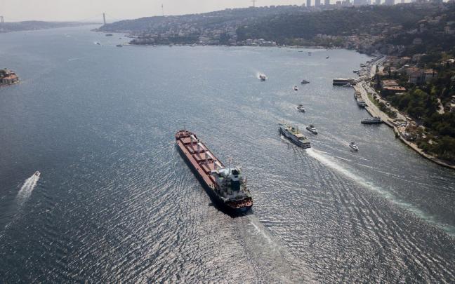 Es la segunda operación a través del corredor establecido bajo supervisión de Turquía y Naciones Unidas, tras la realizada el pasado lunes por el barco Razoni. Es la segunda operación a través del corredor establecido bajo supervisión de Turquía y Naciones Unidas, tras la realizada el pasado lunes por el barco Razoni.