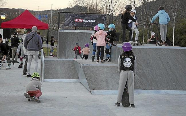 La inauguración de la pista de skate ha sido uno de los hitos de la etapa 2019-2023 contemplada en el plan del Ayuntamiento La inauguración de la pista de skate ha sido uno de los hitos de la etapa 2019-2023 contemplada en el plan del Ayuntamiento