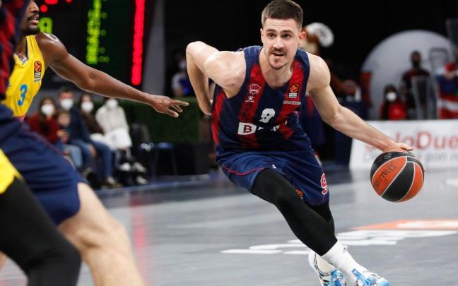 Marinkovic busca una penetración durante un partido con el Baskonia. Foto: Jorge Muñoz
