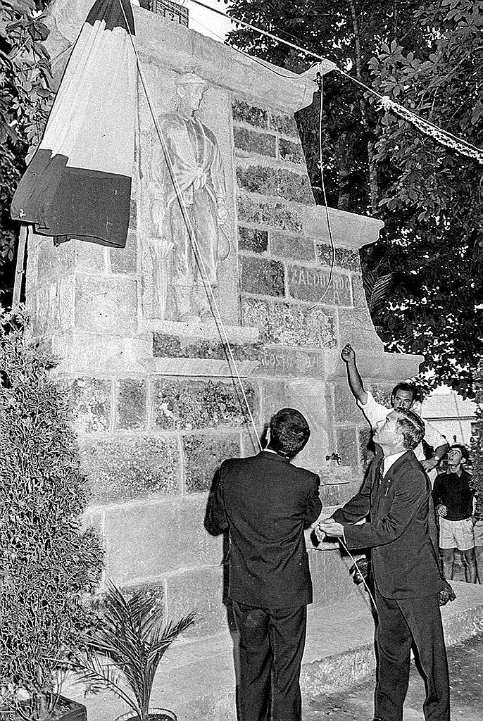 50 años de la fuente de Celedón en Zalduondo