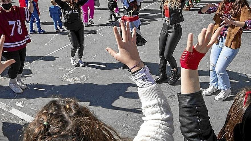 Un grupo bailando en el Carnaval del año pasado. | FOTO: N.G.