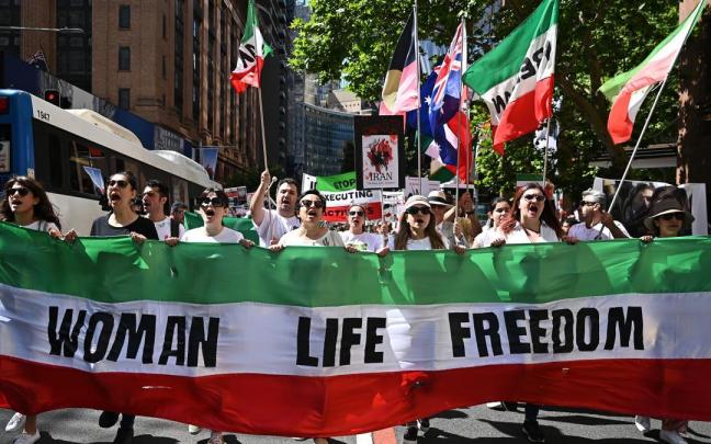 Una manifestación en defensa de la libertad y los derechos de las mujeres iraníes.