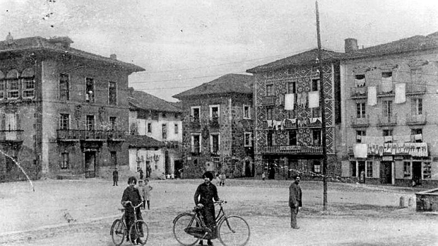 Goikoportalaren antzineko irudia.