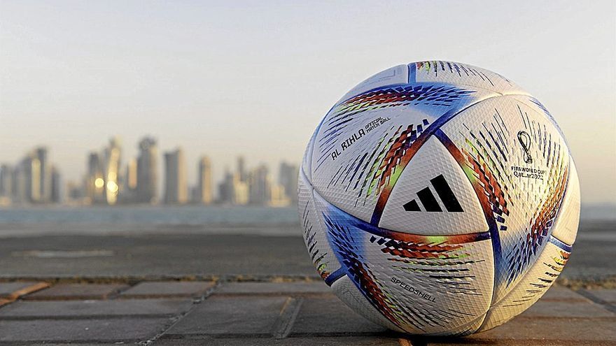 Balón de Adidas ‘Al Rihla’ para el Mundial Qatar 2022.