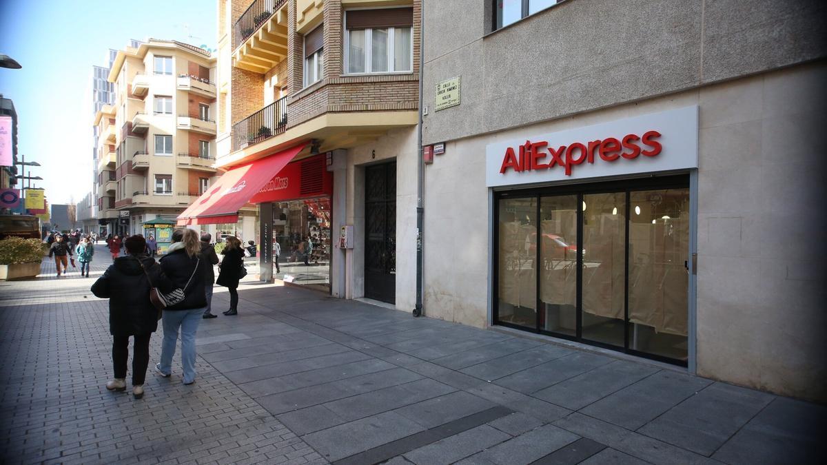 La tienda de AliExpress en Pamplona, a la espera de apertura.
