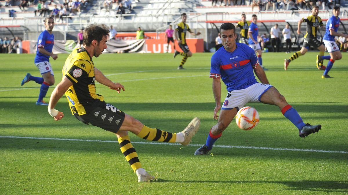 Partido de futbol de promocion de ascenso a segunda RFEF entre Portugalete y Barakaldo