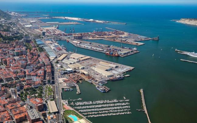 Vista del puerto de Bilbao. Vista del puerto de Bilbao.