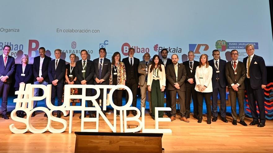 Participantes en el primer Congreso Internacional Puerto Sostenible organizado por la Autoridad Portuaria de Bilbao