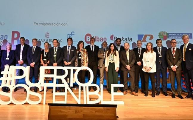 Participantes en el primer Congreso Internacional Puerto Sostenible organizado por la Autoridad Portuaria de Bilbao Participantes en el primer Congreso Internacional Puerto Sostenible organizado por la Autoridad Portuaria de Bilbao