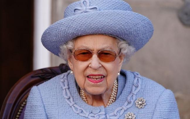 Isabel II en una de sus últimas apariciones este verano.