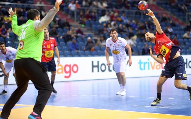 El jugador español Ferrán Solé, en un momento del partido frente a Iran