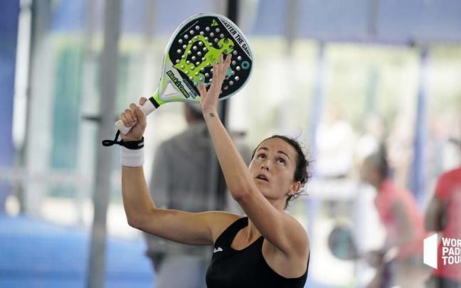 Lara Arruabarrena, en un partido de pádel Lara Arruabarrena, en un partido de pádel