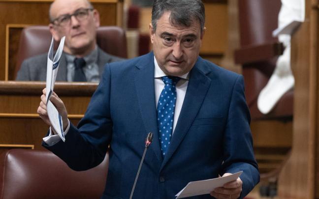 El portavoz del PNV en el Congreso, Aitor Esteban El portavoz del PNV en el Congreso, Aitor Esteban