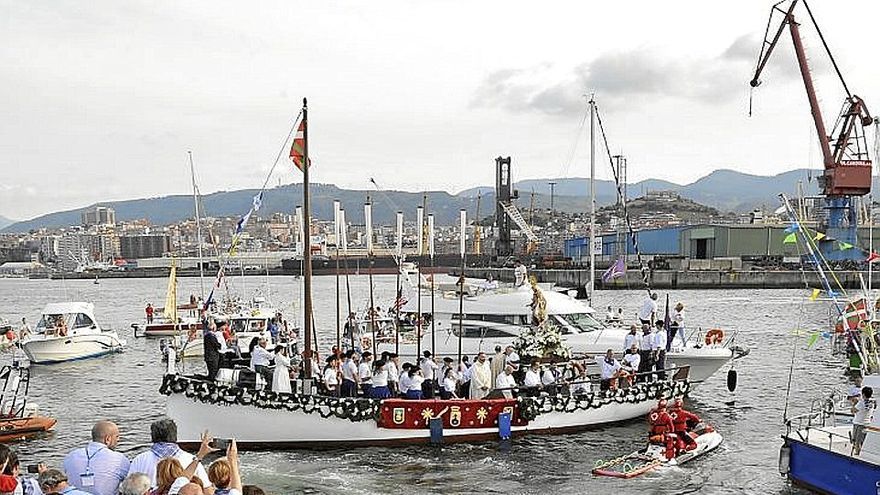 La procesión de El Carmen se vivirá a pleno sol. | FOTO: O. GONZÁLEZ