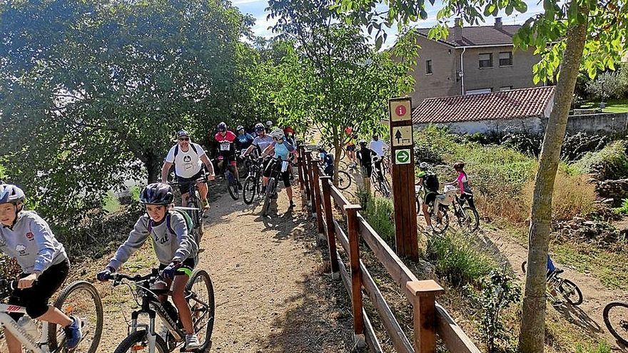 La fiesta del camino natural Vasco Navarro reunió a más de 250 participantes