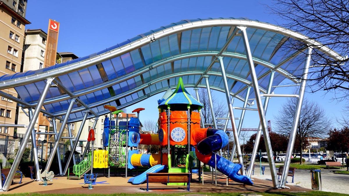 Prque cubierto en el paseo de La Canilla, en Portugalete