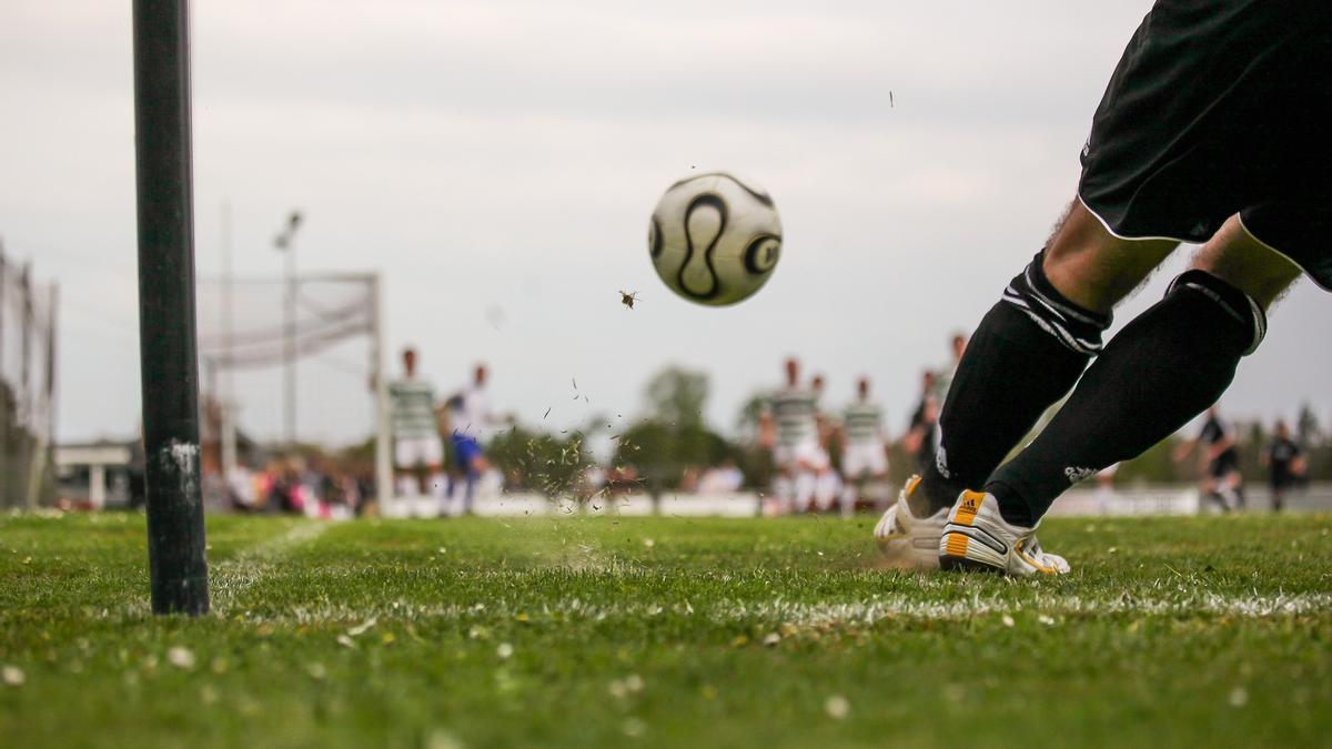 Imagen de un campo de fútbol.