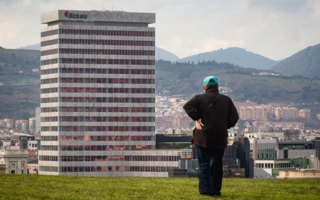 La Torre Bizkaia abrirá sus puertas al empredimiento este lunes. La Torre Bizkaia abrirá sus puertas al empredimiento este lunes.