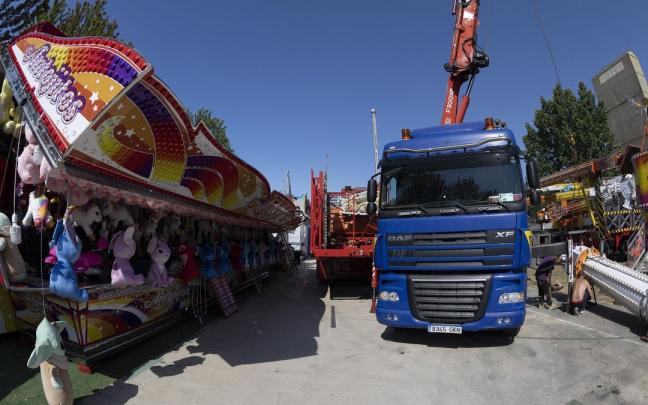 Montaje de las barracas en la Runa