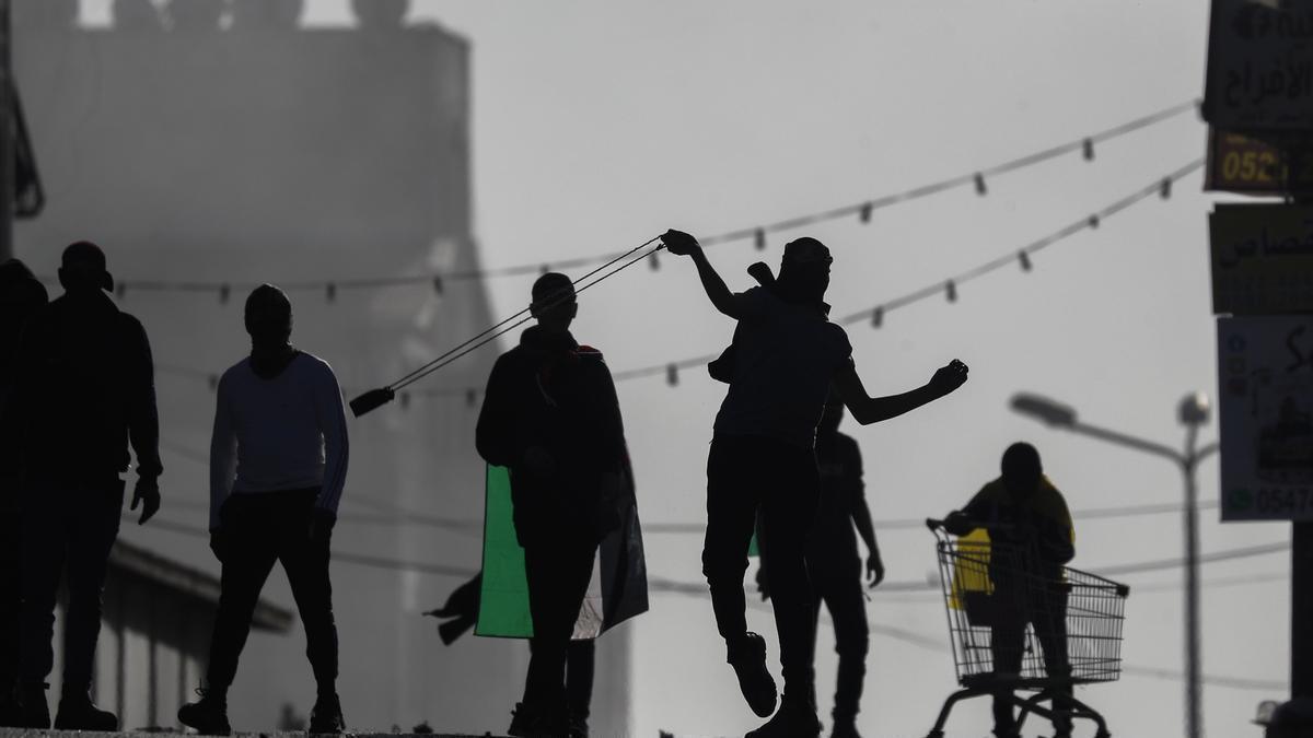 Protestas en Jerusalén tras incursión en el campo de refugiados de Yenín.