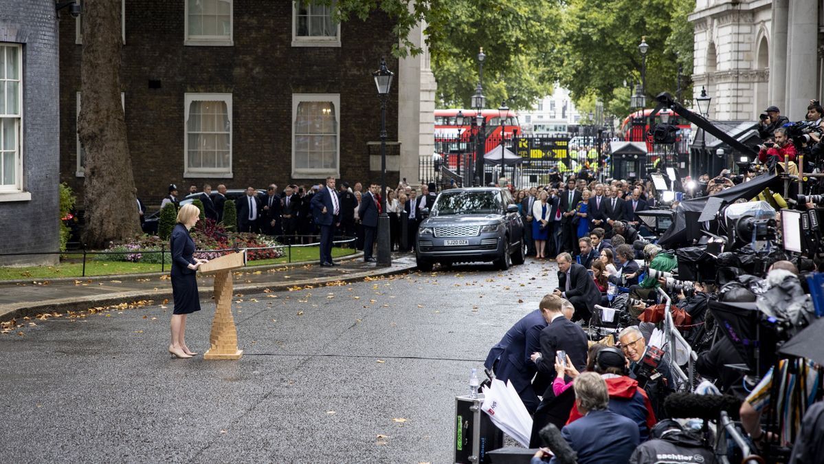 La nueva primera ministra británica, Liz Truss, en su primer discurso a las puertas de Downing Street