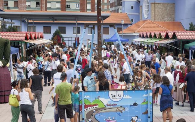 La plaza Mendiguren es un punto estratégico para Astrabudua. La plaza Mendiguren es un punto estratégico para Astrabudua.