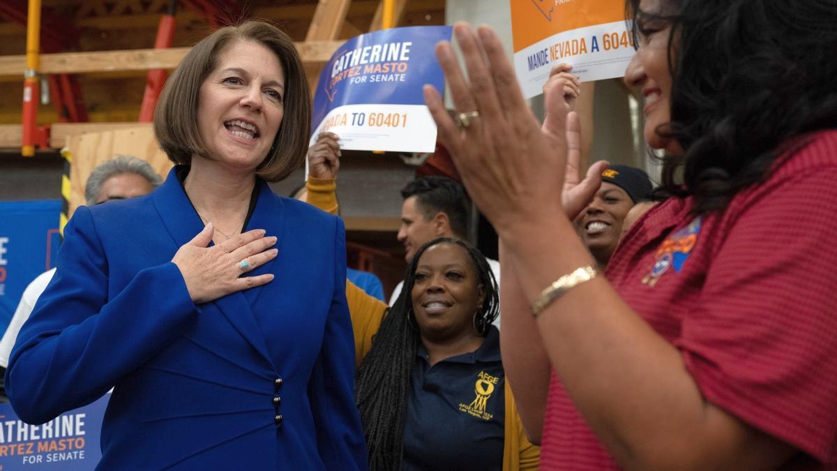 Catherine Cortez Masto fue declarada ganadora en Nevada en la madrugada del domingo