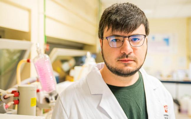 Ignacio Funes en su laboratorio de la Universidad de la Rioja Ignacio Funes en su laboratorio de la Universidad de la Rioja