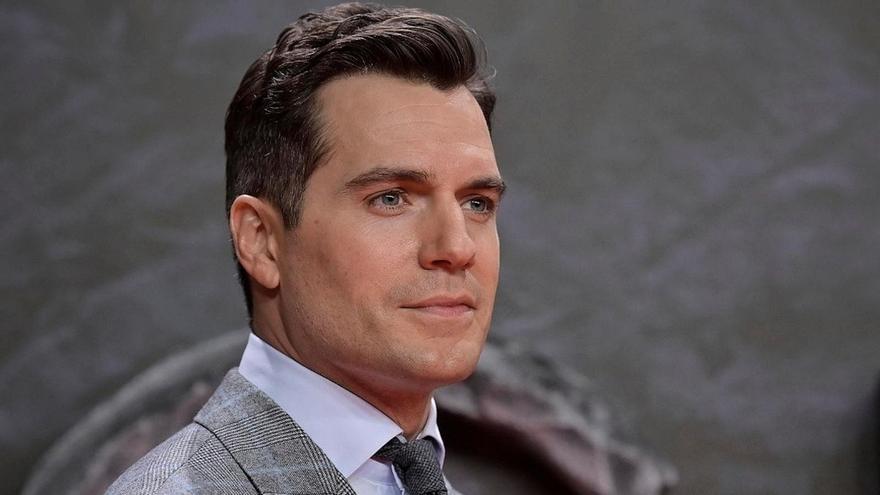 El actor británico Henry Cavill durante una gala.