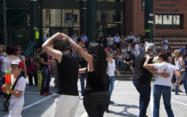 El barrio de Ariznabarra en fiestas, hace diez a&ntilde;os