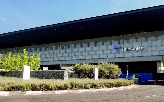 Sede de Telefónica en Madrid. Sede de Telefónica en Madrid.