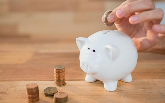 Crear un fondo de ahorros ayuda a afrontar gastos imprevistos. Crear un fondo de ahorros ayuda a afrontar gastos imprevistos.