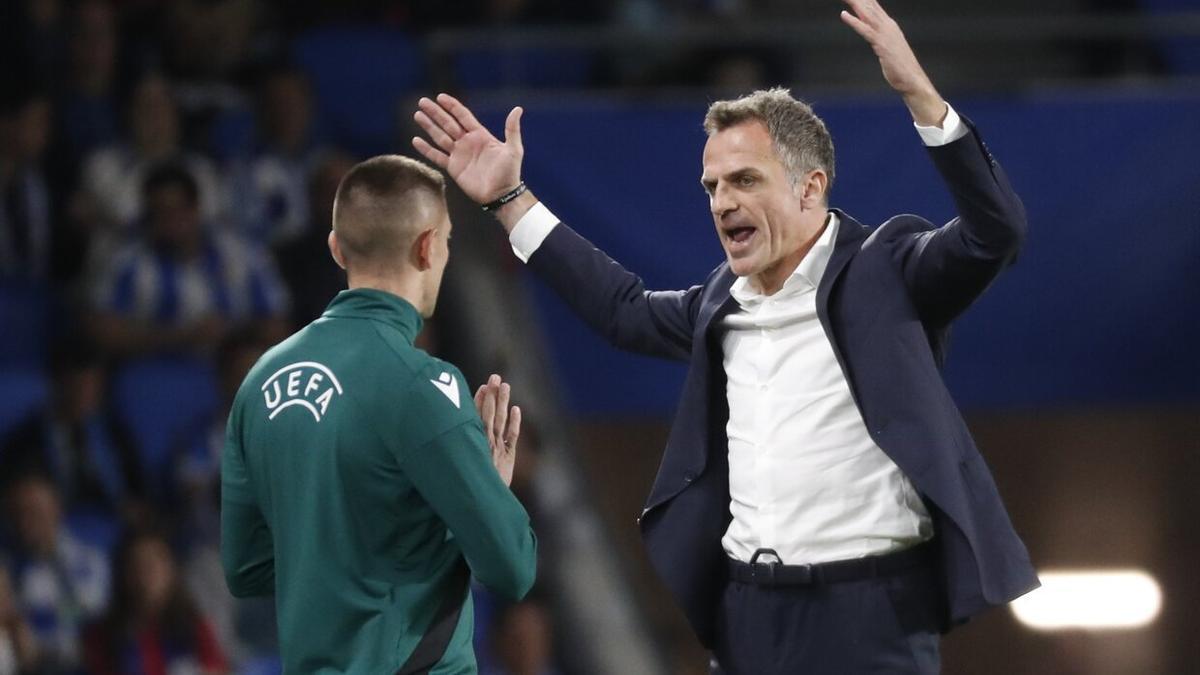 El entrenador del Sheriff Tiraspol, el croata Stjepan Tomas, durante el partido de Anoeta.