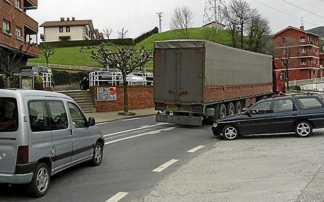 Bulandegi inguruko trafikoa. | ARGAZKI: M.S.S. Bulandegi inguruko trafikoa. | ARGAZKI: M.S.S.