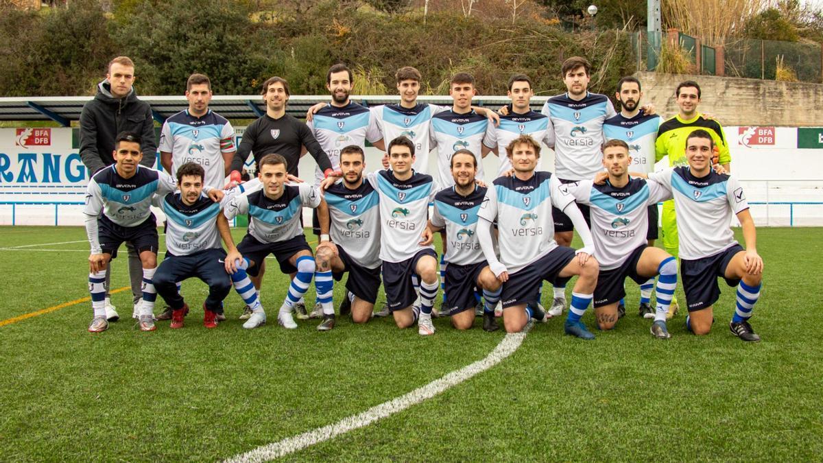 PrincipalEl primer equipo del Berango estrenó ayer el campo en su partido frente al Retuerto Sport