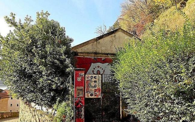 Casa del Guarda, cerrada desde hace tres años. Casa del Guarda, cerrada desde hace tres años.