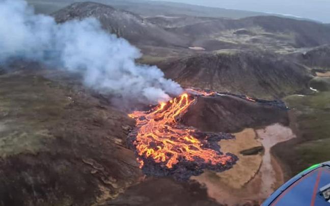 Erupción volcánica en Islandia. Erupción volcánica en Islandia.