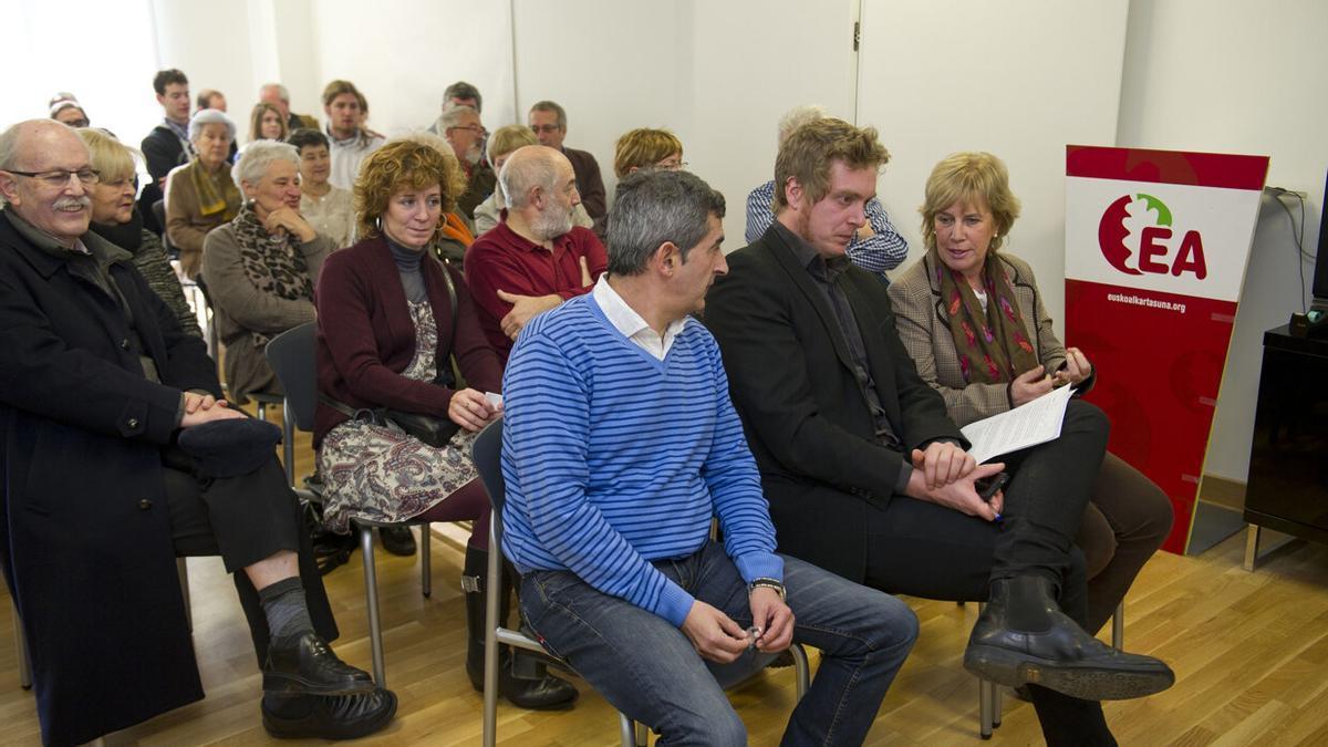 Afiliados de EA en Navarra, durante una asamblea anterior