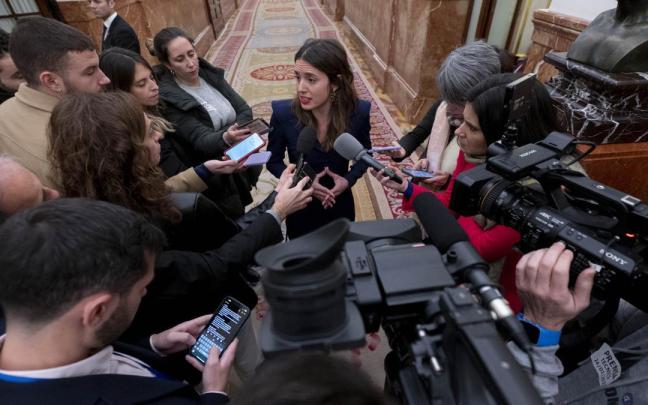 Igualdad ha pedido una reunión con el PSOE pata llegar a un acuerdo sobre la ley. Igualdad ha pedido una reunión con el PSOE pata llegar a un acuerdo sobre la ley.
