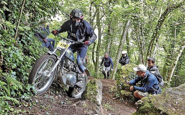 El piloto local Asier Zurbano, durante un momento de la competición del pasado año. | FOTO: DNA