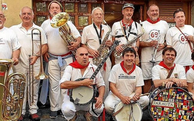 La Jarauta 69 ha sido galardonada con el Auniz Urtez Saria de Iru&ntilde;a Taldea.