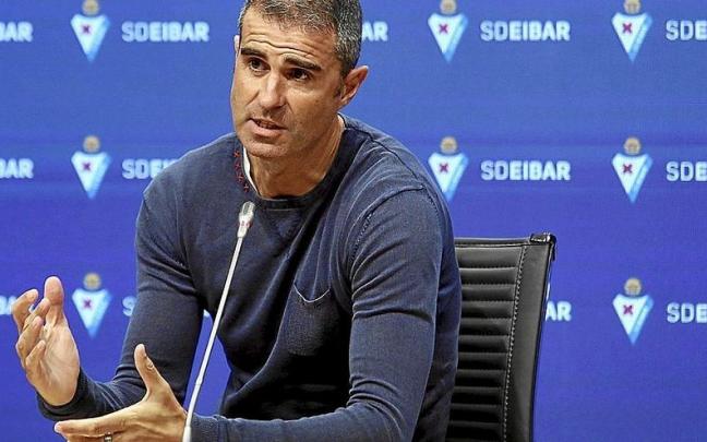 Garitano prentsaurreko batean. | ARGAZKIA: JAVI COLMENERO Garitano prentsaurreko batean. | ARGAZKIA: JAVI COLMENERO