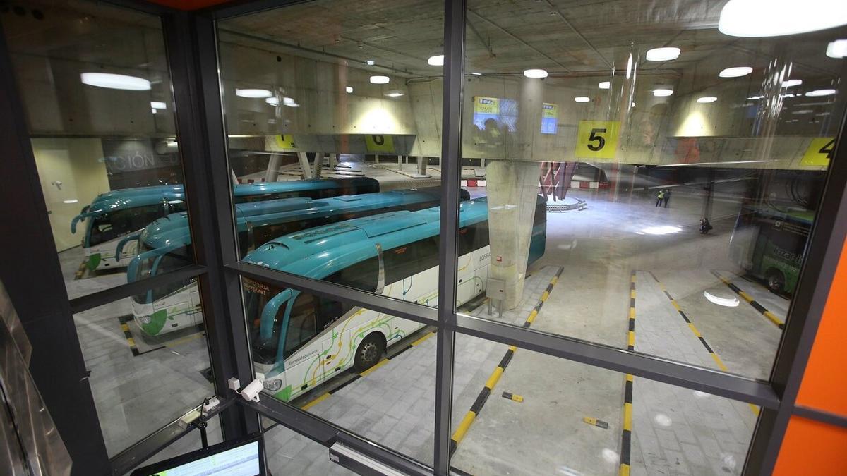 Interior de la estación de autobuses de Donostia.