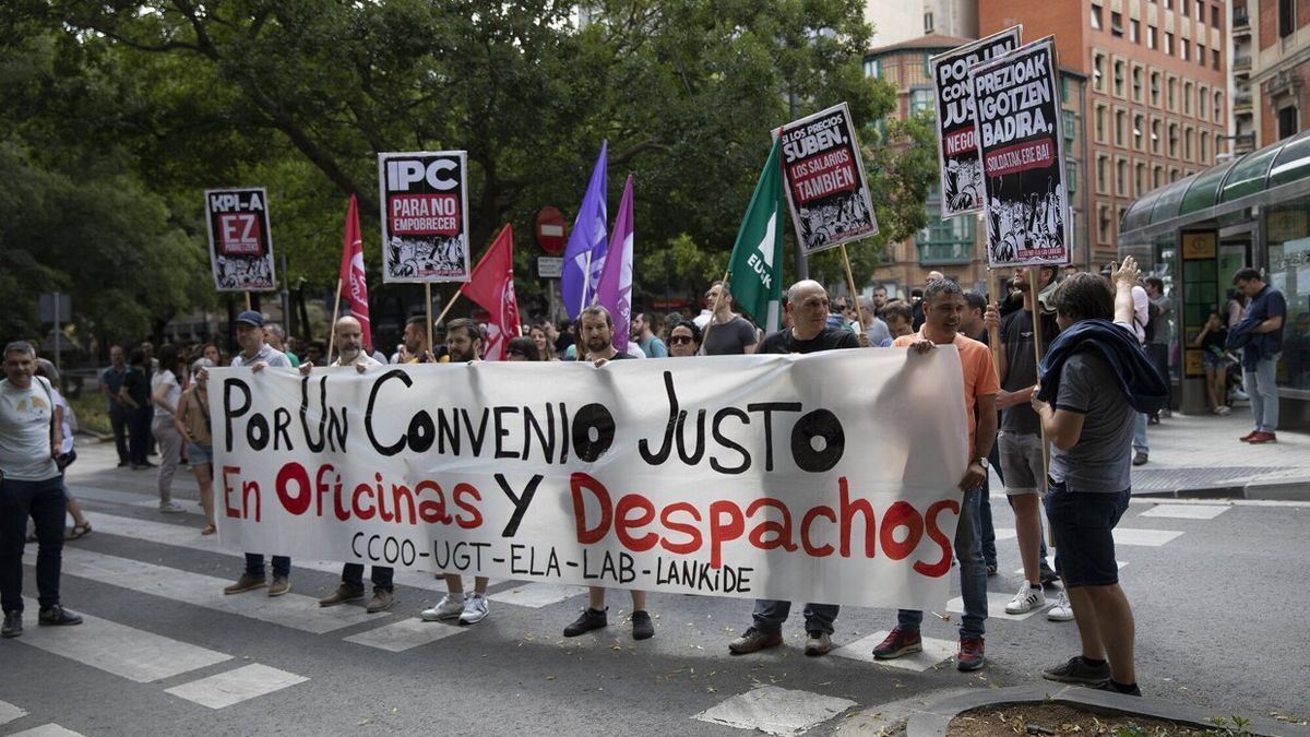 Concentración de los trabajadores de oficinas y despachos