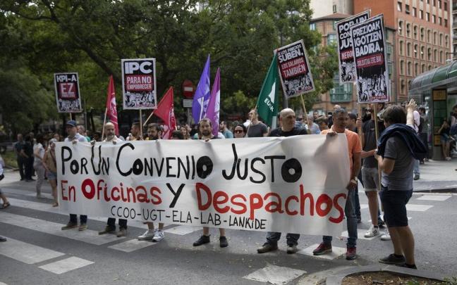 Concentración de los trabajadores de oficinas y despachos