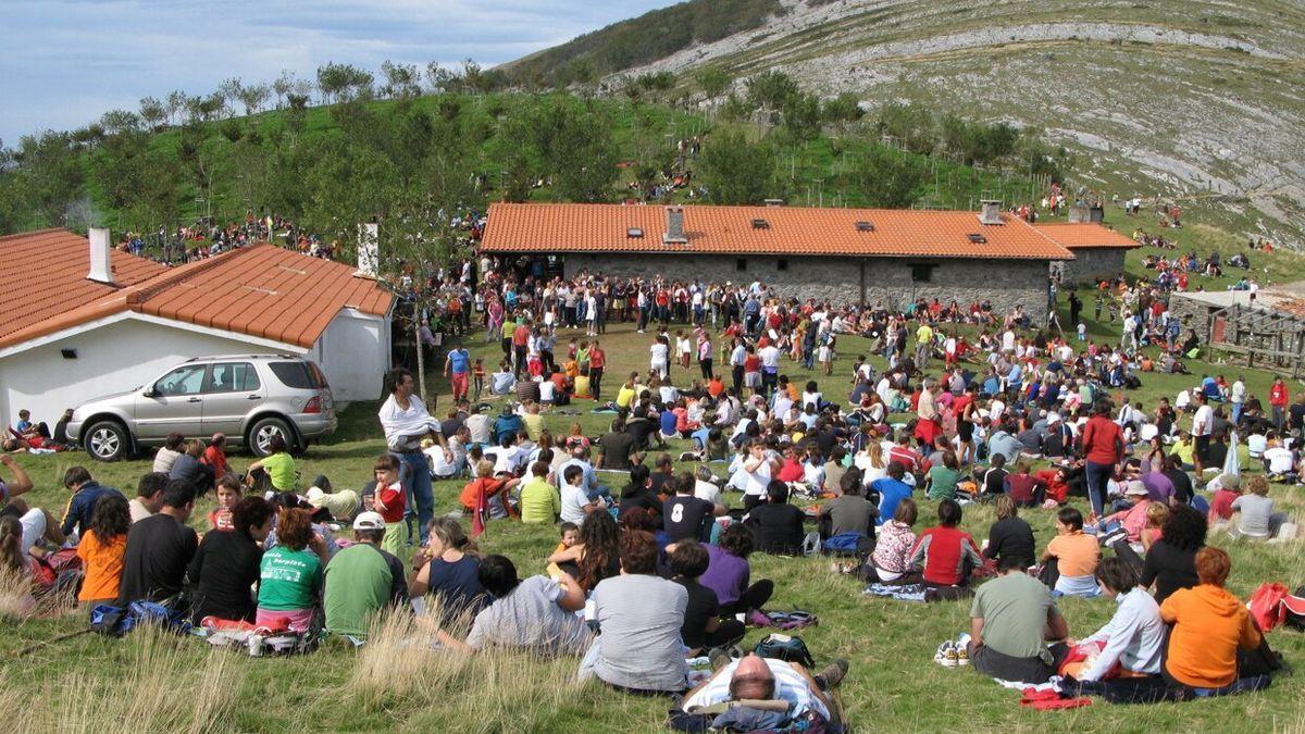 Romería en las campas de Zelatun